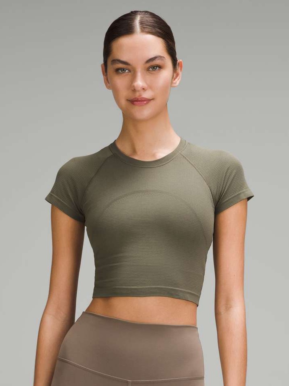 Lululemon Swiftly Tech Cropped Short-Sleeve Shirt 2.0 tee top Army Green workout